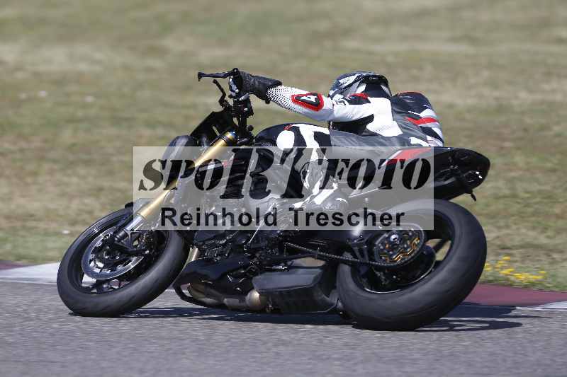 /21 17.06.2026  Ducati Schweiz Track Warmup ADR/Gruppe gelb/74